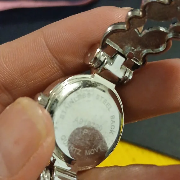 Quartz movement blue blinged out cuff watch - Picture 6 of 11